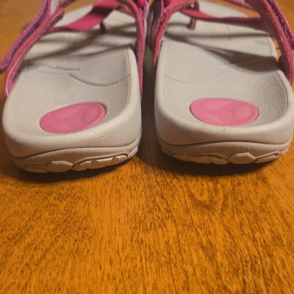 Vionic Pink and Gray Women's Mojave Sandals - Picture 2 of 6